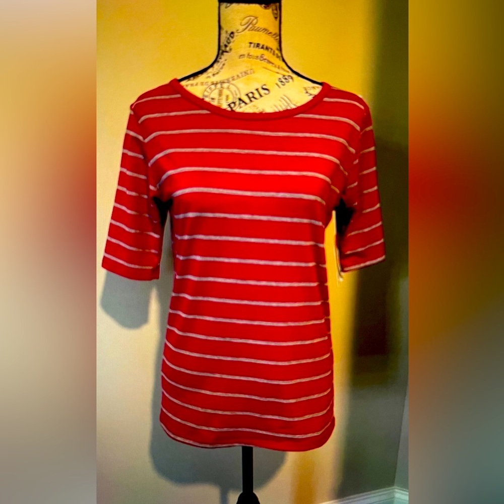🦜NWT LULAROE TOP